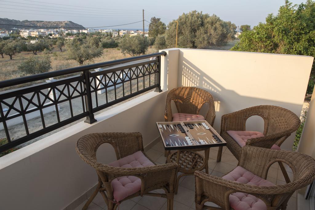 Nephele Apartments فاليراكي المظهر الخارجي الصورة