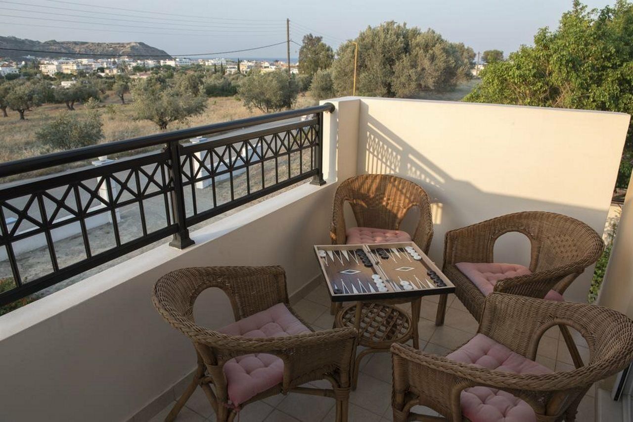 Nephele Apartments فاليراكي المظهر الخارجي الصورة